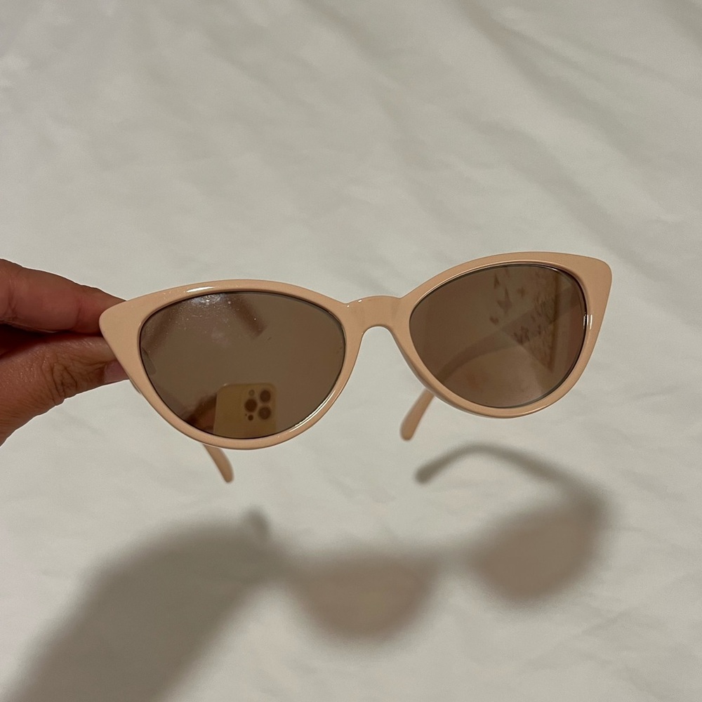 Urban Outfitters Blush Cat-Eye Sunglasses